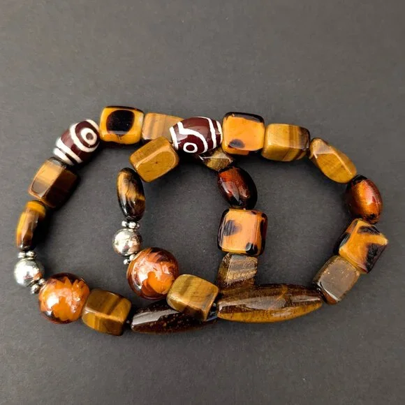 Pair of glass, bead and tiger's eye beaded stretch bracelets - Picture 4 of 12